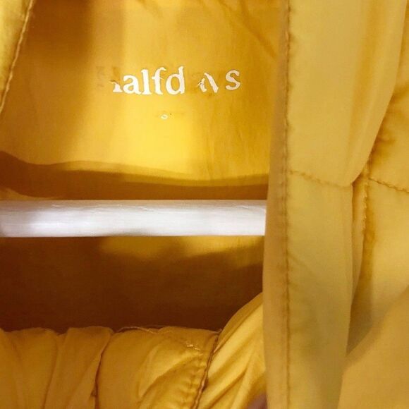 Halfdays Small Nellie Packable Puffer jacket in creamsicle Golden Orange Flawed - Picture 6 of 13